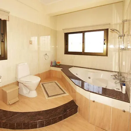 Villa Patatas Limassol